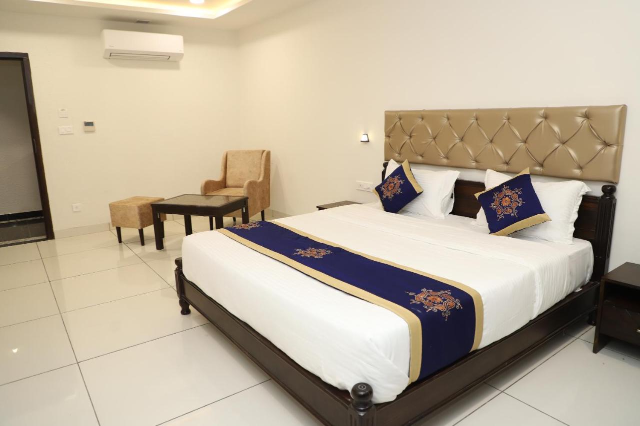 Clover Inn Udaipur Kültér fotó